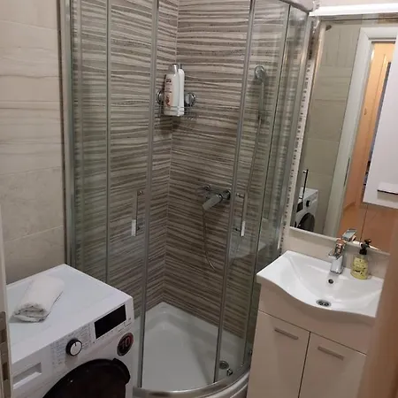 Redbrick * Banyaluka